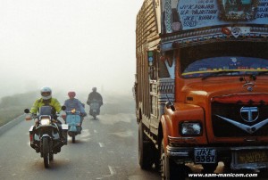 Dawn in the steamy heat of the Grand Trunk Road